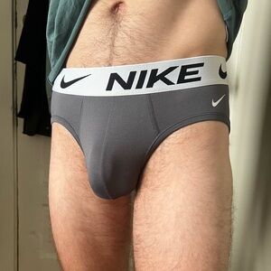 Nike Men's Dark Gray Briefs
